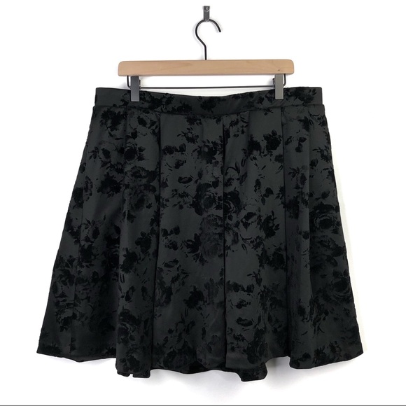 torrid Dresses & Skirts - Torrid Black Floral Flocked Scuba Skater Skirt 2X